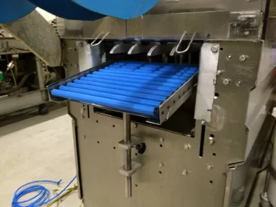 Gravity conveyors