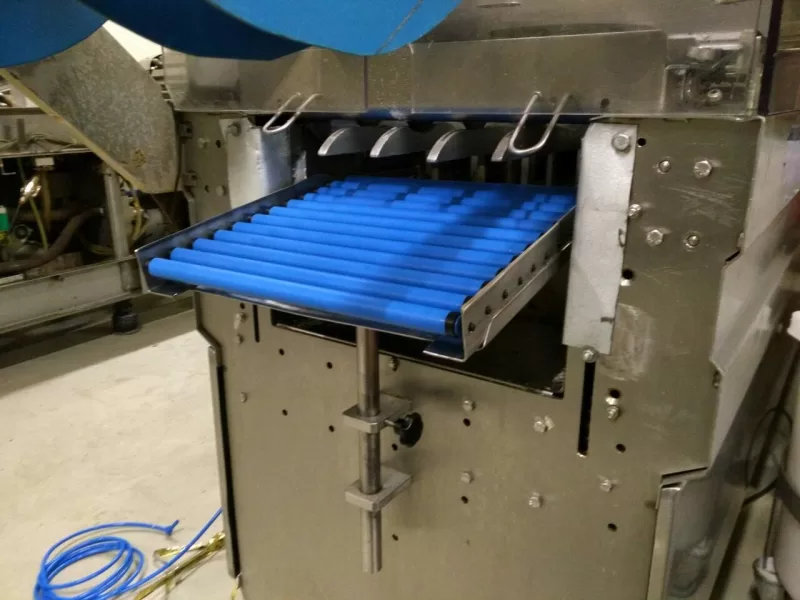 Gravity conveyors